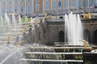 Wasserspiele und Fontänen in Peterhof &ndash; &copy; Petra Hanschke (Eberhardt TRAVEL)