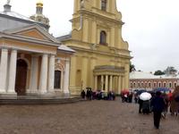 Vor der Peter und Paul Kathedrale &ndash; &copy; Petra Hanschke (Eberhardt TRAVEL)
