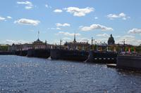 Schlossbrücke über die Newa &ndash; &copy; Andreas Wolfsteller (Eberhardt TRAVEL)