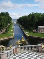 Parkanlage von Peterhof &ndash; &copy; Karin Schröter (Eberhardt TRAVEL)