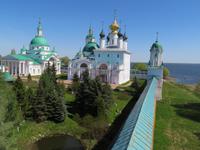 Rostov Veliki, Demetrios-Kloster mit Nero-See &ndash; &copy; Jürgen Schmeißer (Eberhardt TRAVEL)