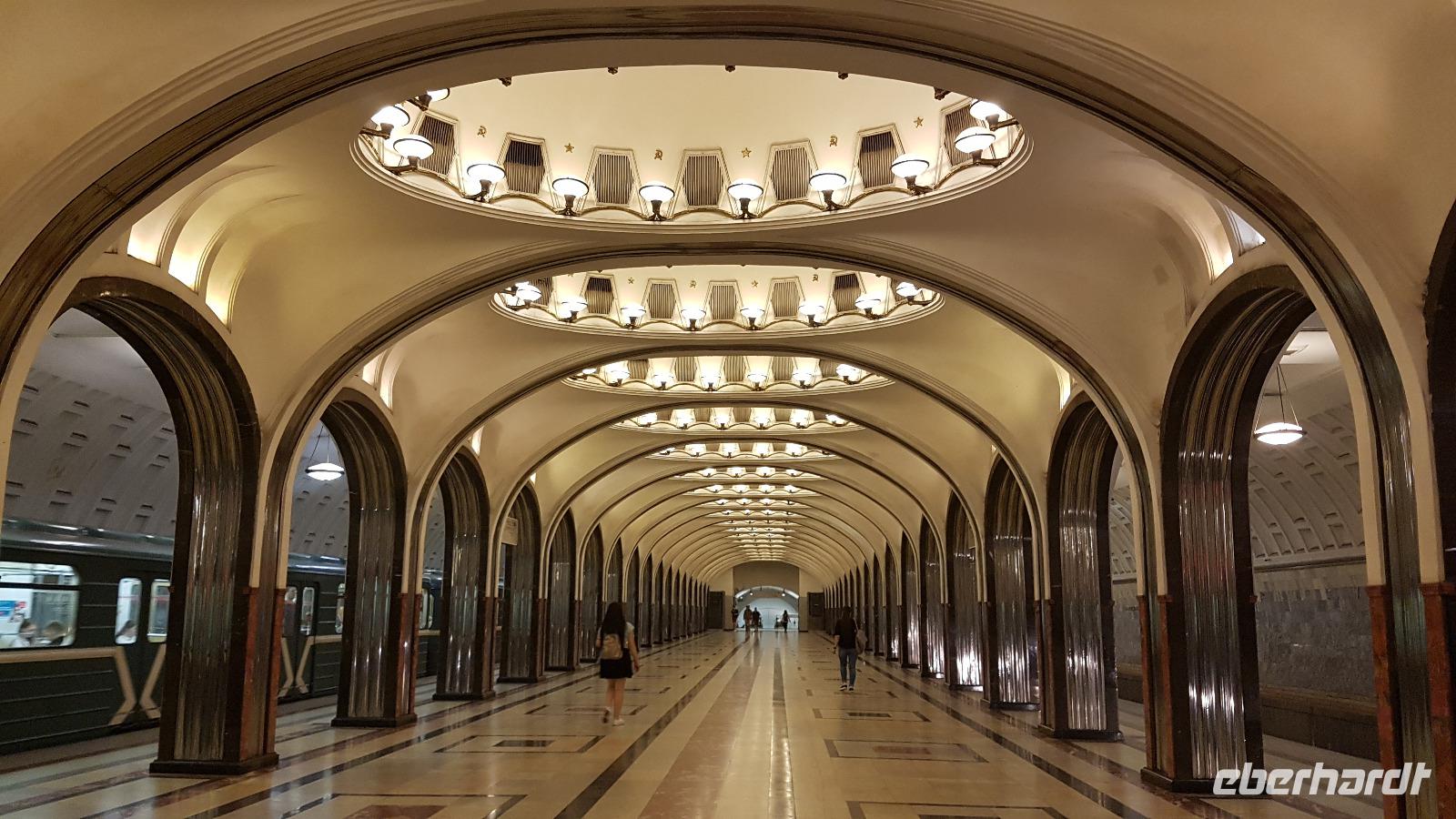 Moskau, Metrostation Majakowskaja &ndash; &copy; Ria Heilmann (Eberhardt TRAVEL)