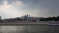 Moskau, Ausflugsschiff vorbei am Kiewer Bahnhof und Europa Platz &ndash; &copy; Ria Heilmann (Eberhardt TRAVEL)
