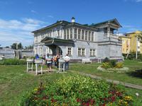 am Volkonsky-Haus &ndash; &copy; Jürgen Schmeißer (Eberhardt TRAVEL)