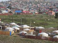 Jurten inmitten der Hauptstadt Ulan-Bataar &ndash; &copy; Elke Knappe (Eberhardt TRAVEL)