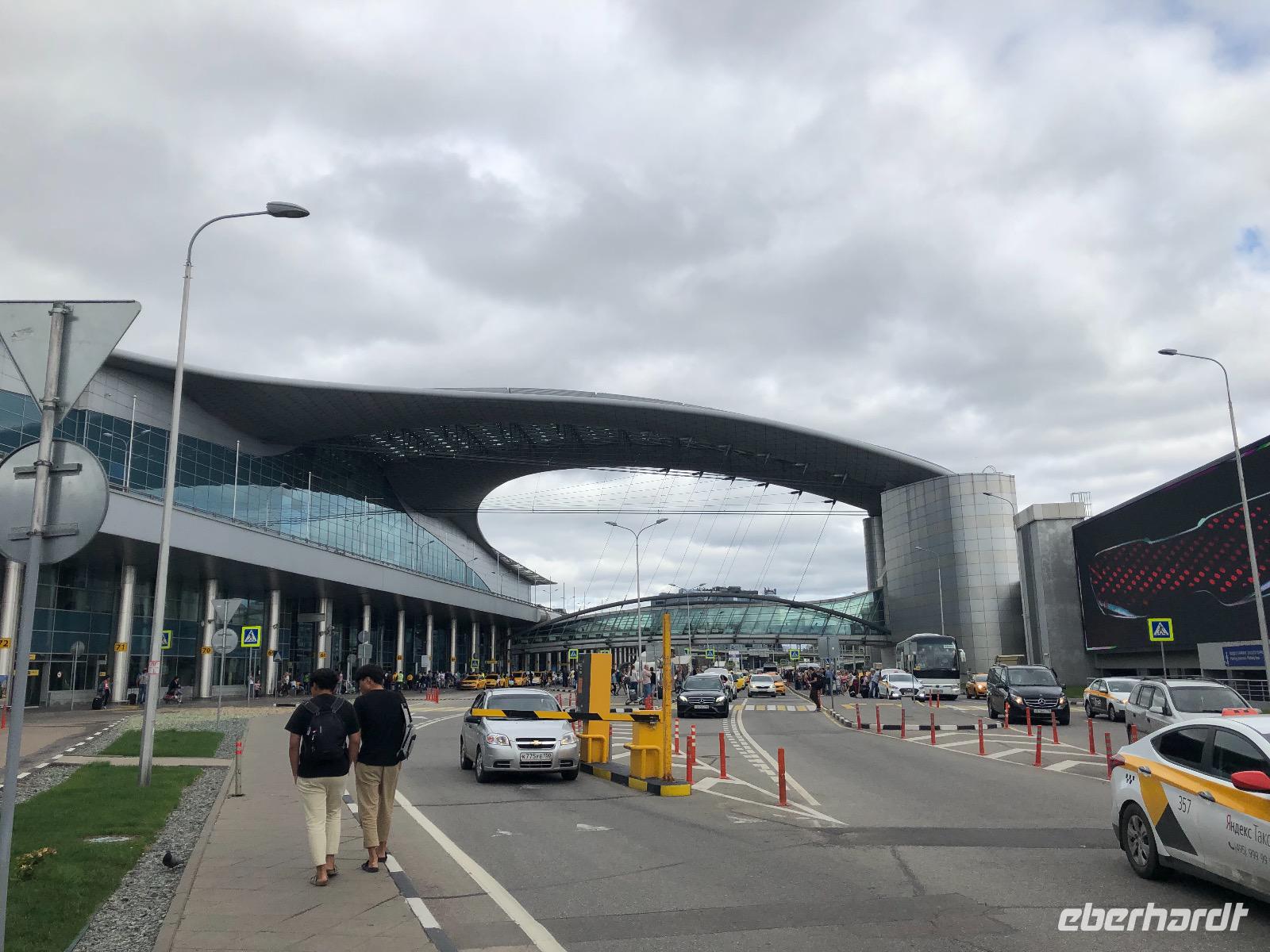 Moskau Flughafen  &ndash; &copy; Sabine Letzybyll (Eberhardt TRAVEL)