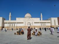Medina - Moschee Shuhada Uhud (nach dem Freitags-Gebet) &ndash; &copy; Katrin Deutschbein (Eberhardt TRAVEL)