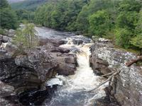 Invermorristion Falls &ndash; &copy; Claudia Bernhardt (Eberhardt TRAVEL)