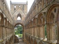 Jedburgh Abbey Langschiff &ndash; &copy; Claudia Bernhardt (Eberhardt TRAVEL)