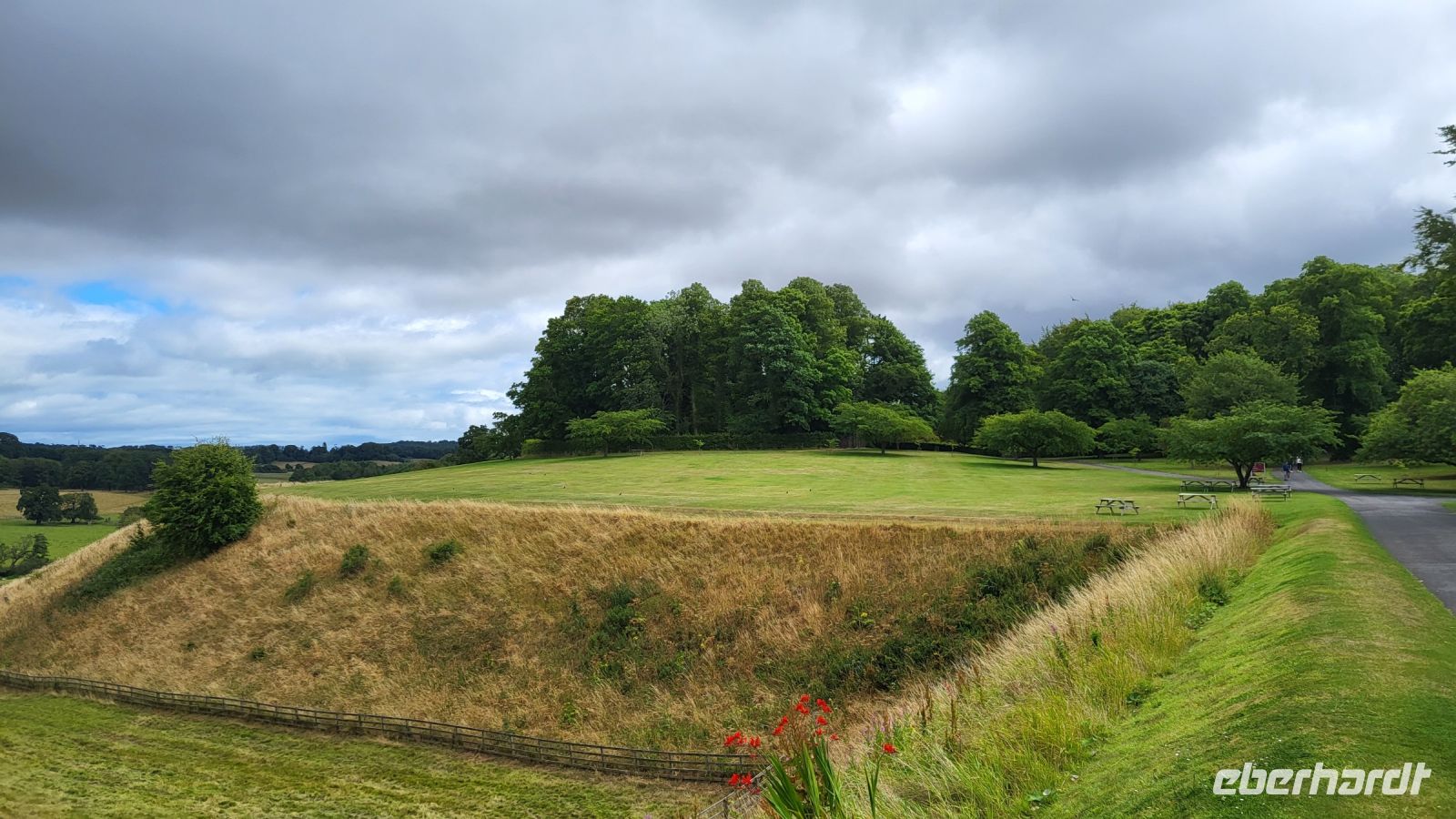 108 – England, Alnwick Castle &ndash; &copy; Vivien Fiedler (Eberhardt TRAVEL)