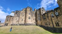 110 – England, Alnwick Castle &ndash; &copy; Vivien Fiedler (Eberhardt TRAVEL)