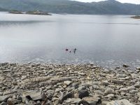 Taucher im Loch man Uamh: Auf der Suche nach dem Goldschatz von Arsaig? &ndash; &copy; Andreas Böcker (Eberhardt TRAVEL)