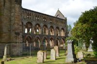 133Jedburgh Abbey &ndash; &copy; Vivien Fiedler (Eberhardt TRAVEL)