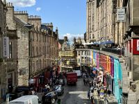 10. Reisetag – Edinburgh – Stadtrundfahrt am Vormittag – Victoria Street &ndash; &copy; Andreas Wolfsteller (Eberhardt TRAVEL)