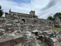 Jedburgh Abbey &ndash; &copy; Nicole Madeleine Ogola (Eberhardt TRAVEL)