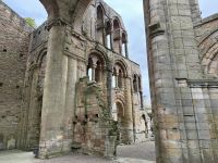 Jedburgh Abbey &ndash; &copy; Nicole Madeleine Ogola (Eberhardt TRAVEL)