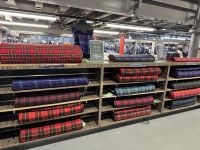 Clan Prints - Scots Store Edinburgh &ndash; &copy; Nicole Madeleine Ogola (Eberhardt TRAVEL)
