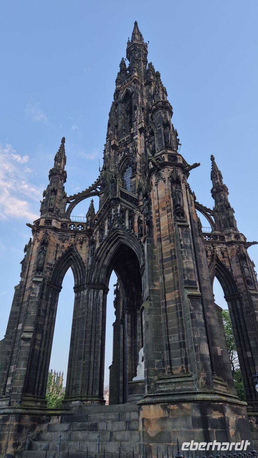 Edinburgh: Scott's Monument &ndash; &copy; Sinah Witzig (Eberhardt TRAVEL)