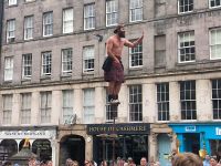 Edinburgh Straßenkünstler &ndash; &copy; Heike Jack (Eberhardt TRAVEL)