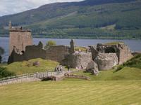 Urquhart Castle &ndash; &copy; Barbara Pflicke (Eberhardt TRAVEL)