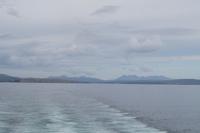 Die Red Cuillins (links) und Black Cuillins (rechts) - Überfahrt Skye - Lewis andHarris &ndash; &copy; Andreas Böcker (Eberhardt TRAVEL)