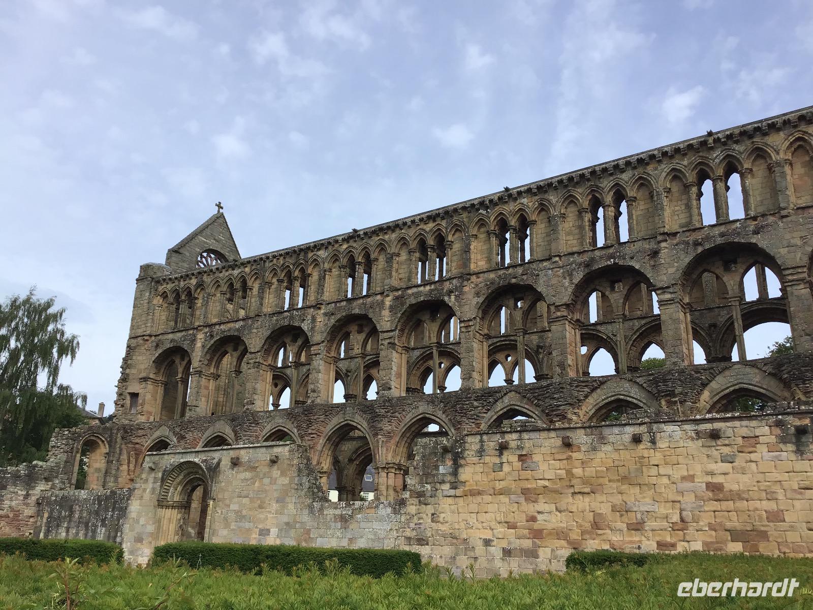 Jedburgh Abbey &ndash; &copy; Sabine Letzybyll (Eberhardt TRAVEL)