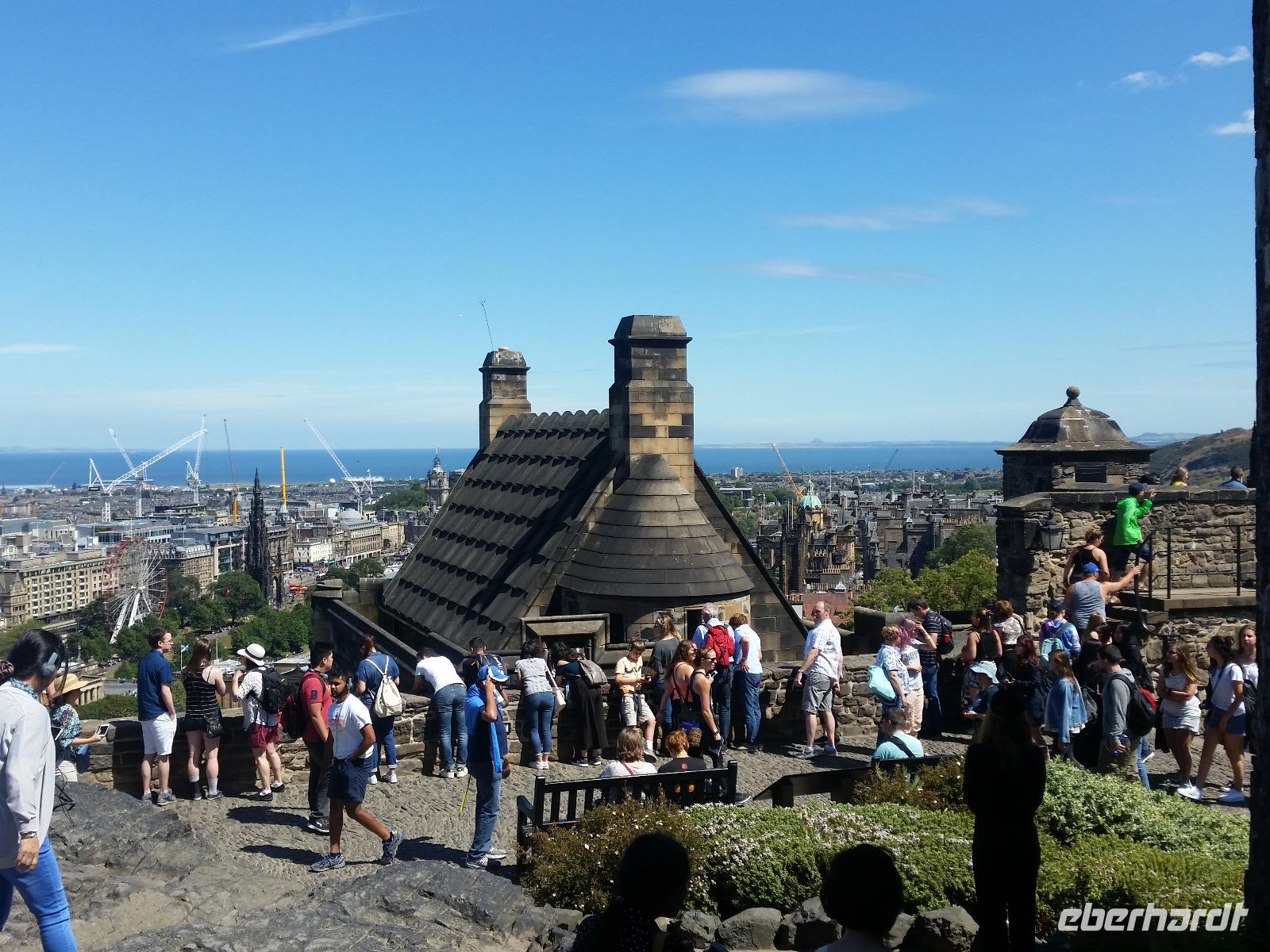 123-Edinburgh-Castle &ndash; &copy; Dirk Schlosser (Eberhardt TRAVEL)