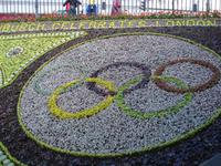 Edinburgh - Blumenuhr mit Olympischen Ringen &ndash; &copy; Claudia Bernhardt (Eberhardt TRAVEL)