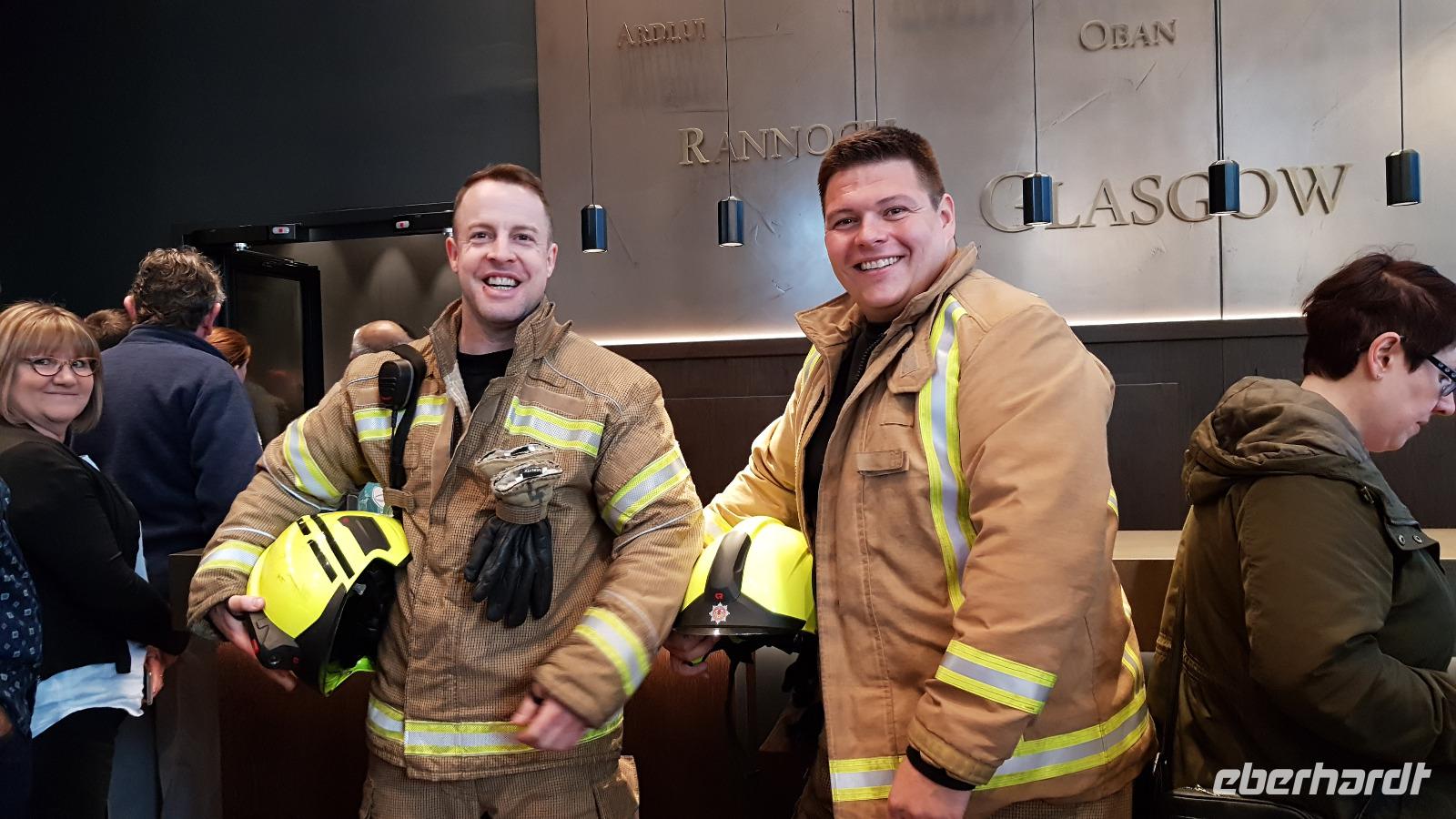 Feueralarm im Motel 1 in Glasgow- unsere Retter &ndash; &copy; Marlies Thrum (Eberhardt TRAVEL)