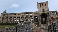 Jedburgh Abbey &ndash; &copy; Marlies Thrum (Eberhardt TRAVEL)
