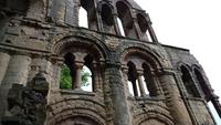 Jedburgh Abbey &ndash; &copy; Marlies Thrum (Eberhardt TRAVEL)