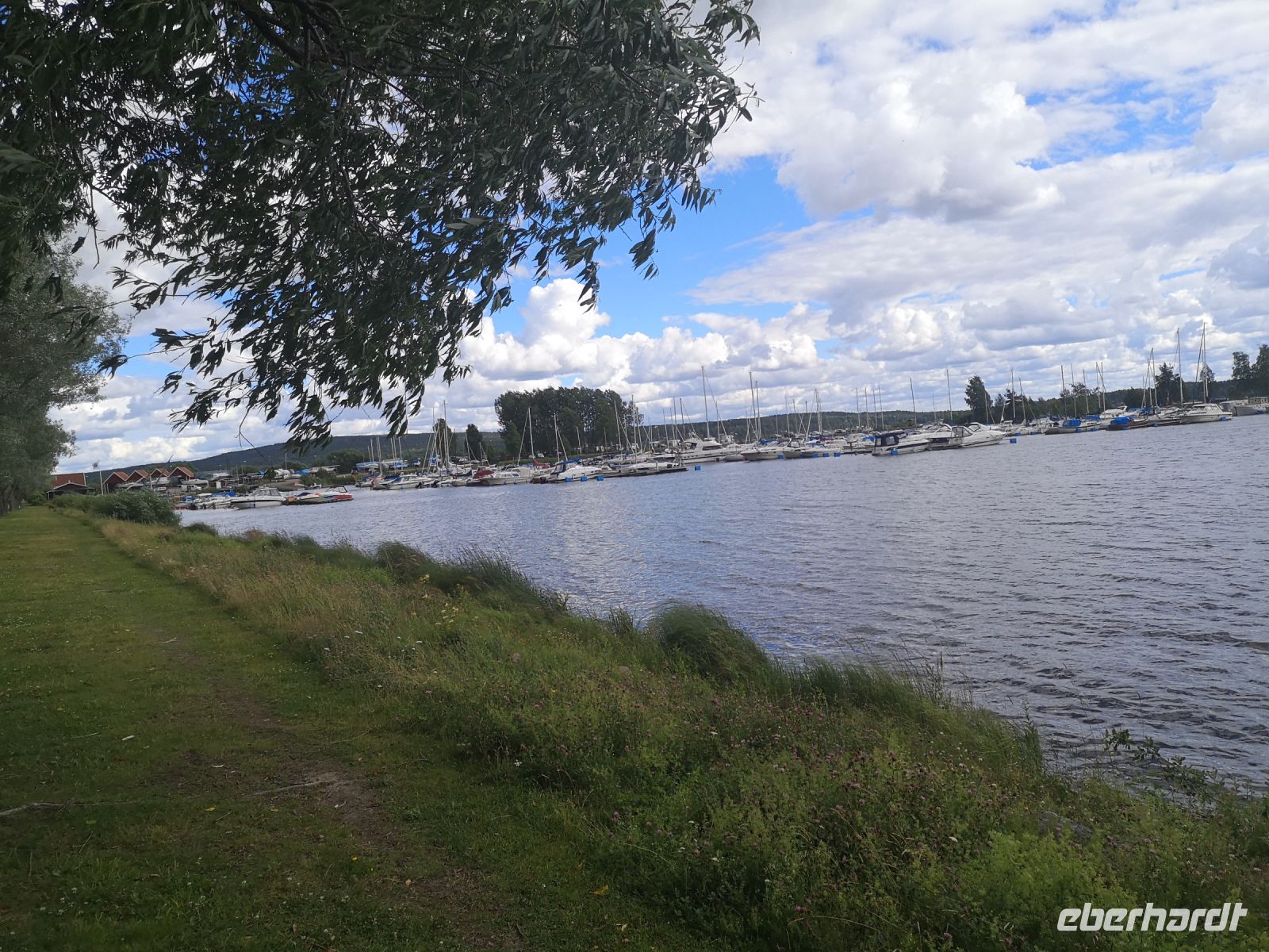 Radtoureinfahrt nach Arvika &ndash; &copy; Jürgen Müller (Eberhardt TRAVEL)