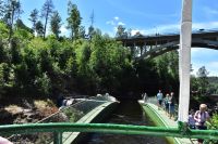 M/S Storholmen auf dem Dalsland Kanal in der Trogbrücke von Håverud &ndash; &copy; Martin Büchner (Eberhardt TRAVEL)