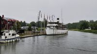 Kreuzfahrt Götakanal - MS Diana trifft die Wilhelm Tam an der Norsholms Schleuse &ndash; &copy; Franziska Bergmann (Eberhardt TRAVEL)