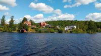 Blick auf Wohnhäuse am Dalslandkanal &ndash; &copy; Allina Anderer (Eberhardt TRAVEL)
