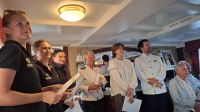 Verabschiedung Crew.jpg &ndash; &copy; Katja Haubold (Eberhardt TRAVEL)