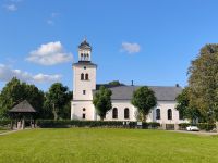Kirche am Runenstein Rök  &ndash; &copy; Heike Jack (Eberhardt TRAVEL)