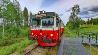 Inlandsbanan - Inlandsbahn - Bahnhof Åsarna - Mittsommer Abendessen &ndash; &copy; Martin Büchner (Eberhardt TRAVEL)