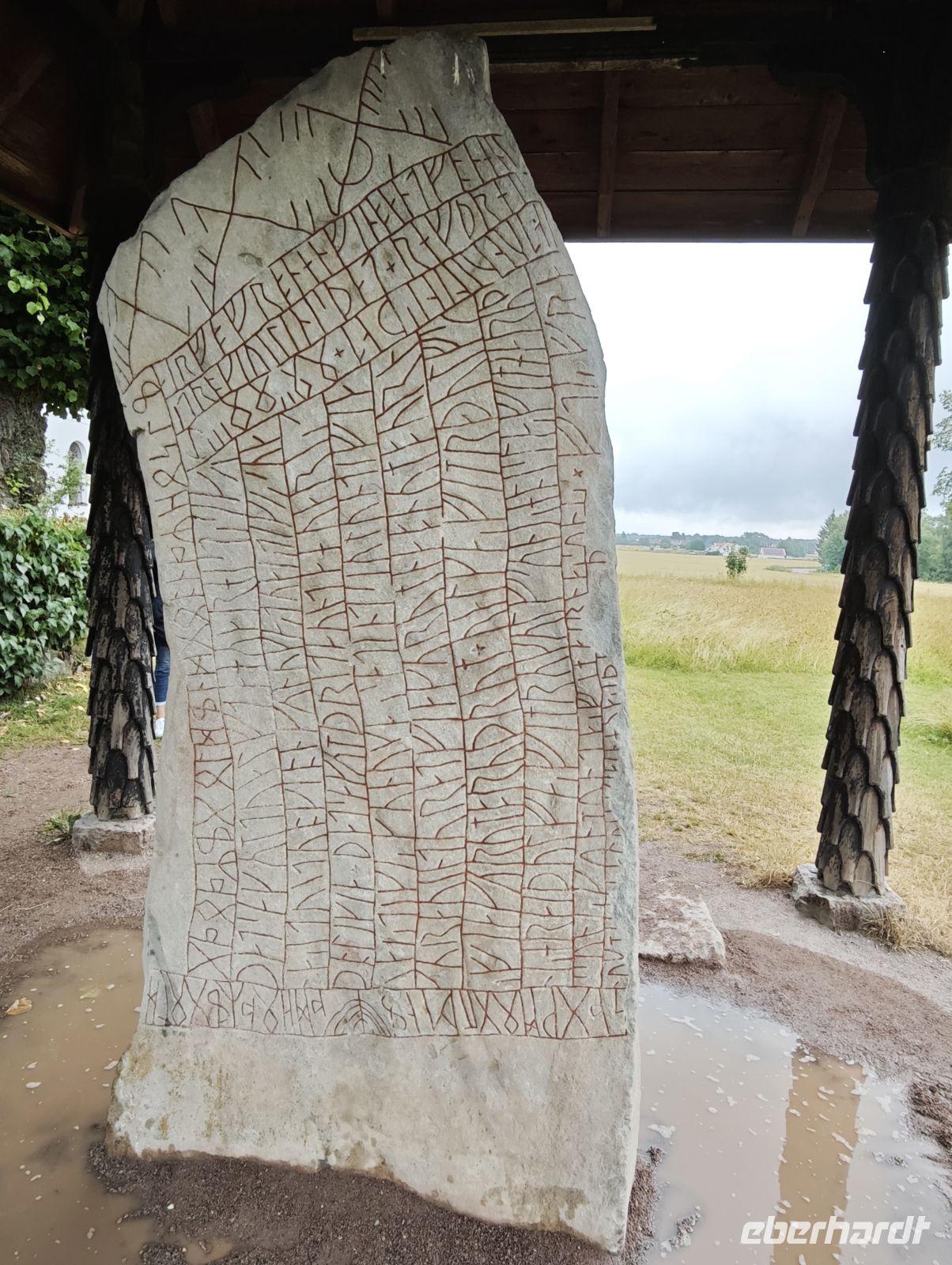 Runenstein bei Rök &ndash; &copy; Peter Walther (Eberhardt TRAVEL)