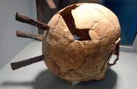 Die Schlachten im Mittelalter waren grausam, Armbrustbolzen und Schwerthieb.  &ndash; &copy; Peter Rudolph (Eberhardt TRAVEL)
