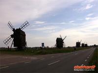 Die Windmühlen bei Lerkaka &ndash; &copy; Peter Rudolph (Eberhardt TRAVEL)