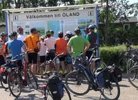 2606 Bike guide Martin erklärt die Route &ndash; &copy; Armin Harsdorff (Eberhardt TRAVEL)