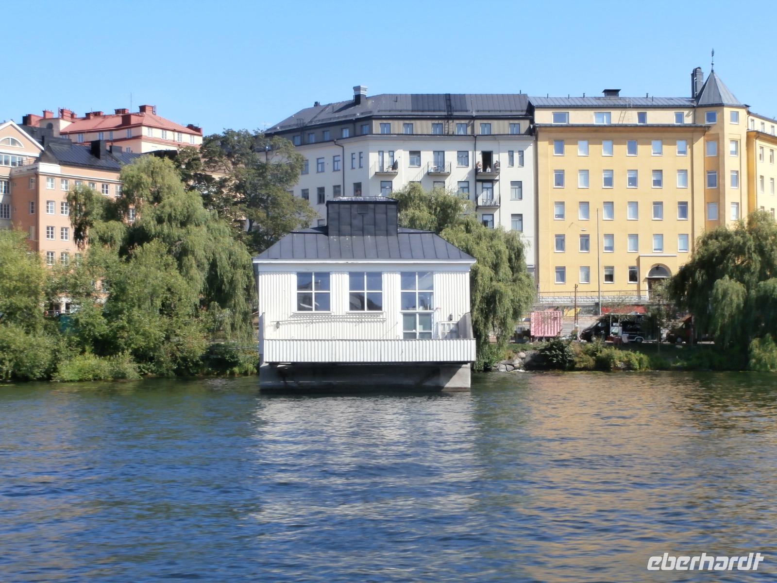 Schifffahrt Under the Bridge in Stockholm Badehaus &ndash; &copy; Ingrid Langer (Eberhardt TRAVEL)