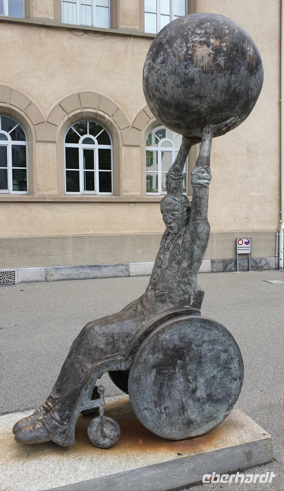 11_Einwurf zum Spiel &ndash; &copy; Jörg Nesse (Eberhardt TRAVEL)