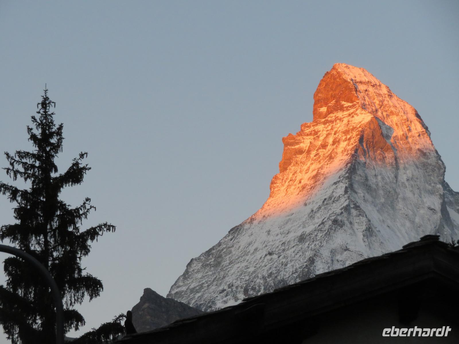 Zermatt - Matterhorn - Sonnenaufgang &ndash; &copy; Annette Weise (Eberhardt TRAVEL)
