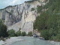 Fahrt mit dem Glacier-Express  - Durch die Rheinschlucht &ndash; &copy; Annette Weise (Eberhardt TRAVEL)