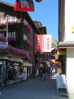 Zermatt - Bahnhofstraße &ndash; &copy; Annette Weise (Eberhardt TRAVEL)