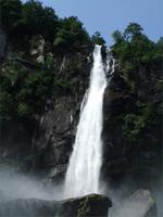 Wasserfall Foroglio &ndash; &copy; Peter Großer (Eberhardt TRAVEL)