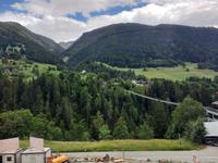 Fahrt mit dem Glacier-Express (Goms - Hängebrücke Fürgangen - Mühlebach) &ndash; &copy; Katrin Deutschbein (Eberhardt TRAVEL)