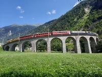 Kreisviadukt von Brusio &ndash; &copy; Katrin Deutschbein (Eberhardt TRAVEL)